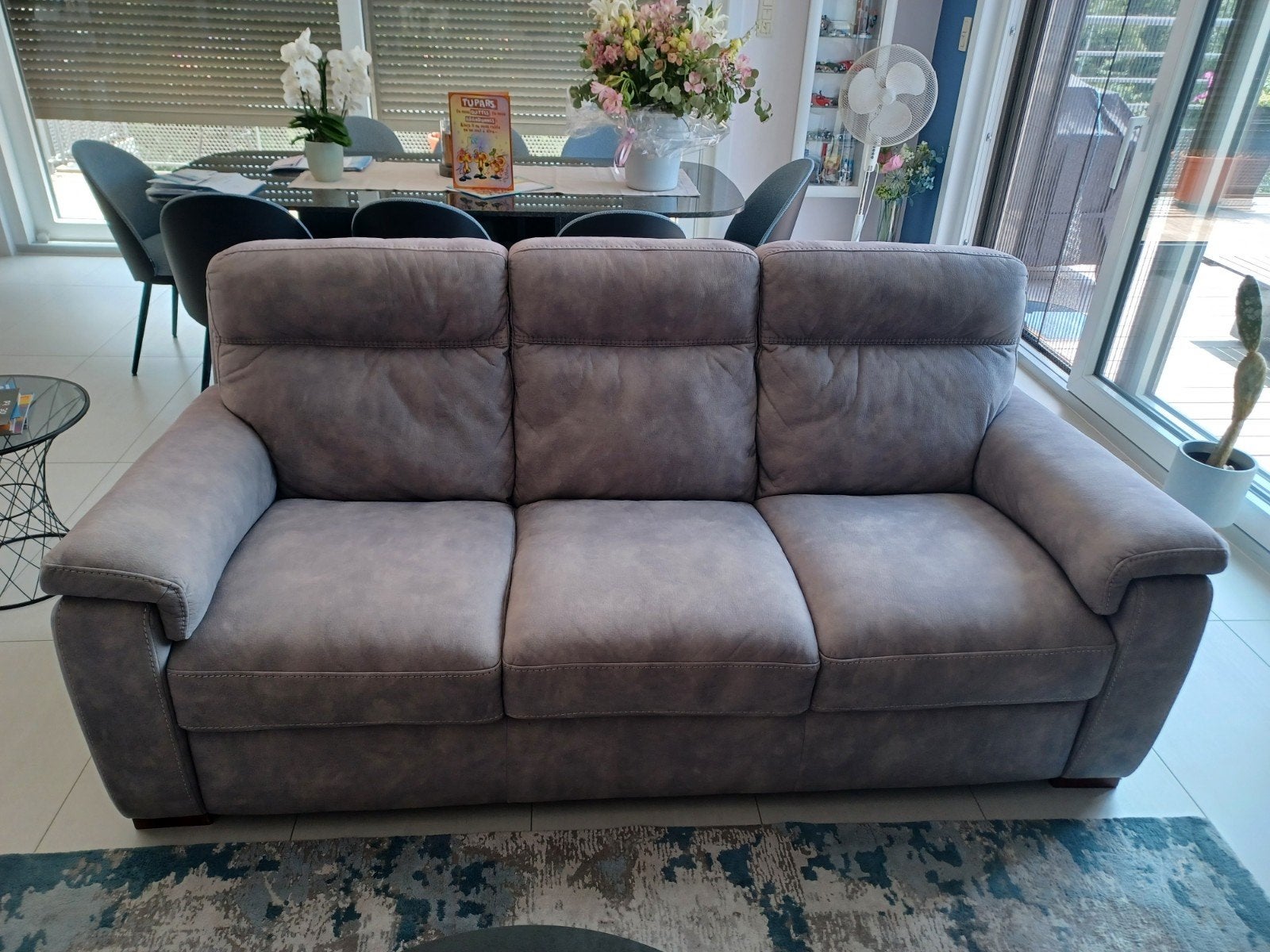 canapé 3 places,150€, Enlèvement