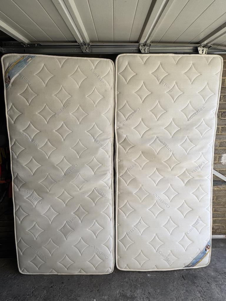 Matelas UNE personne (en double exemplaire), Maison & Meubles, 90 cm, Matelas, Une personne, Enlèvement