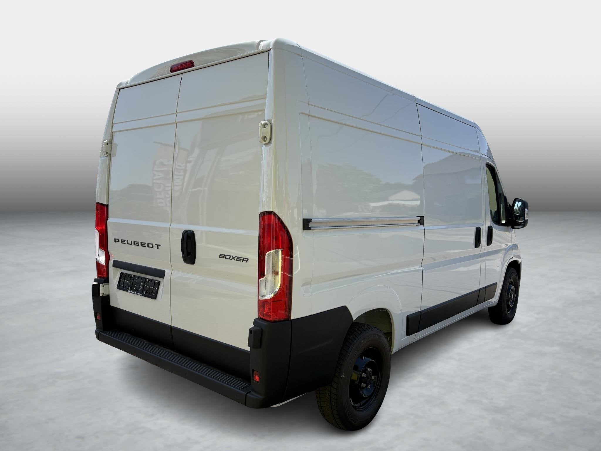 Peugeot Boxer 2.2 BlueHDi S&S 140 335 L2H2, Bluetooth, Achat, 4 portes, Entreprise