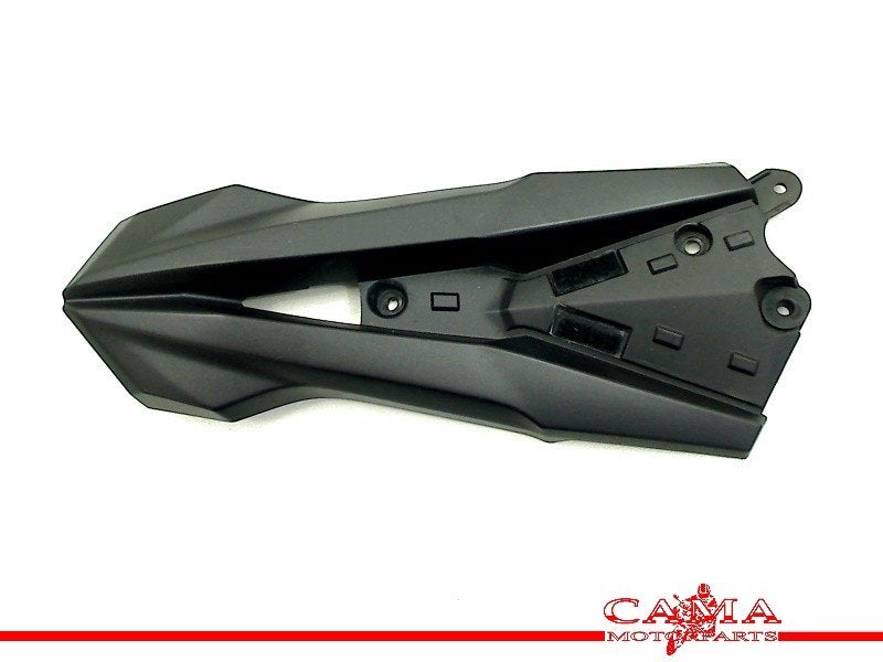 AFDEKKAP FRAME RECHTS Kawasaki, Dhr. S. di Majo, Gebruikt, Info@cama-motorparts.nl, P.J. Troelstraweg 8 8
3144 CX  MAASSLUIS, NL