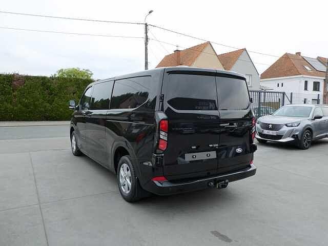 Ford Transit Custom L2 Multi-Use 5pl 2.0D 136pk Automaat, Auto's, Bestelwagens en Lichte vracht, Automaat, Emergency brake assist