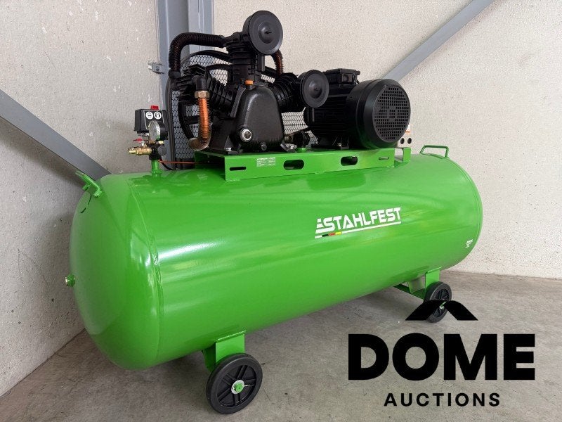 Compresseur à pistons à 3 cylindres Stahlfest de 500 litre