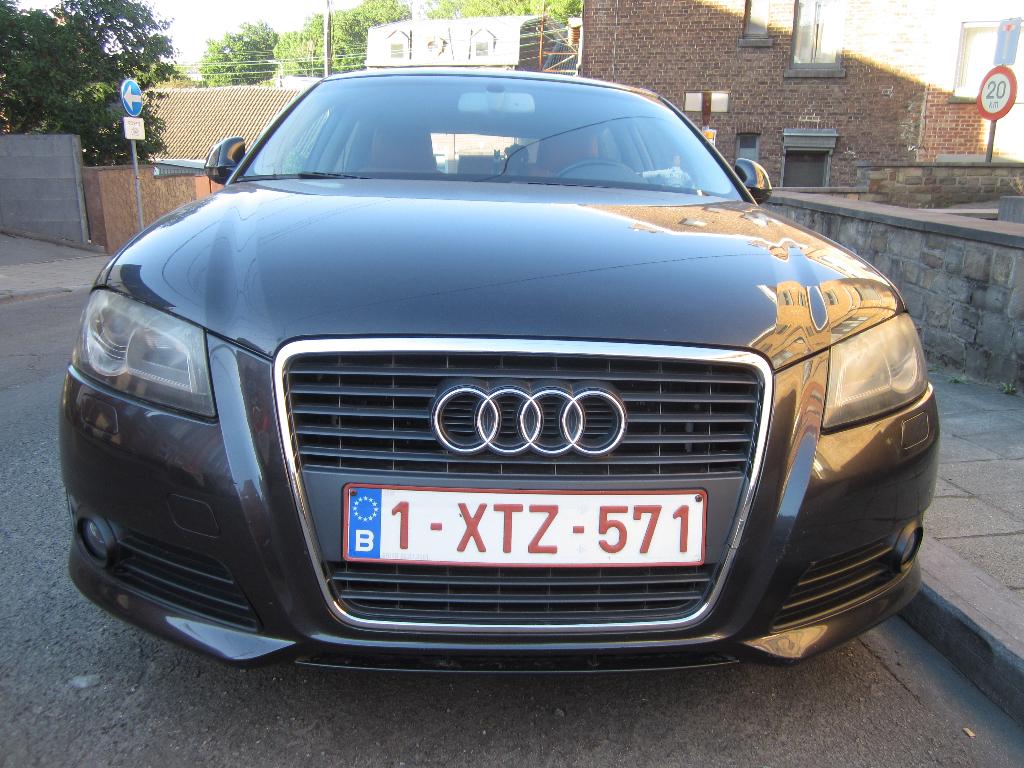 AUDI A3 2.0 TDI automatique. EXPORT ou GARAGE, Autos, Audi, Particulier, A3, ABS, Régulateur de distance, Airbags, Alarme, Climatisation automatique