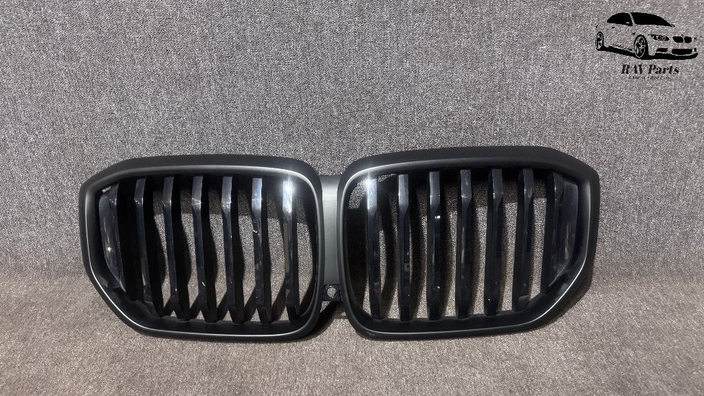 BMW X5 G05 Lci Facelift Voorbumper Grille, Gebruikt, Voor, Ophalen of Verzenden, Bumper