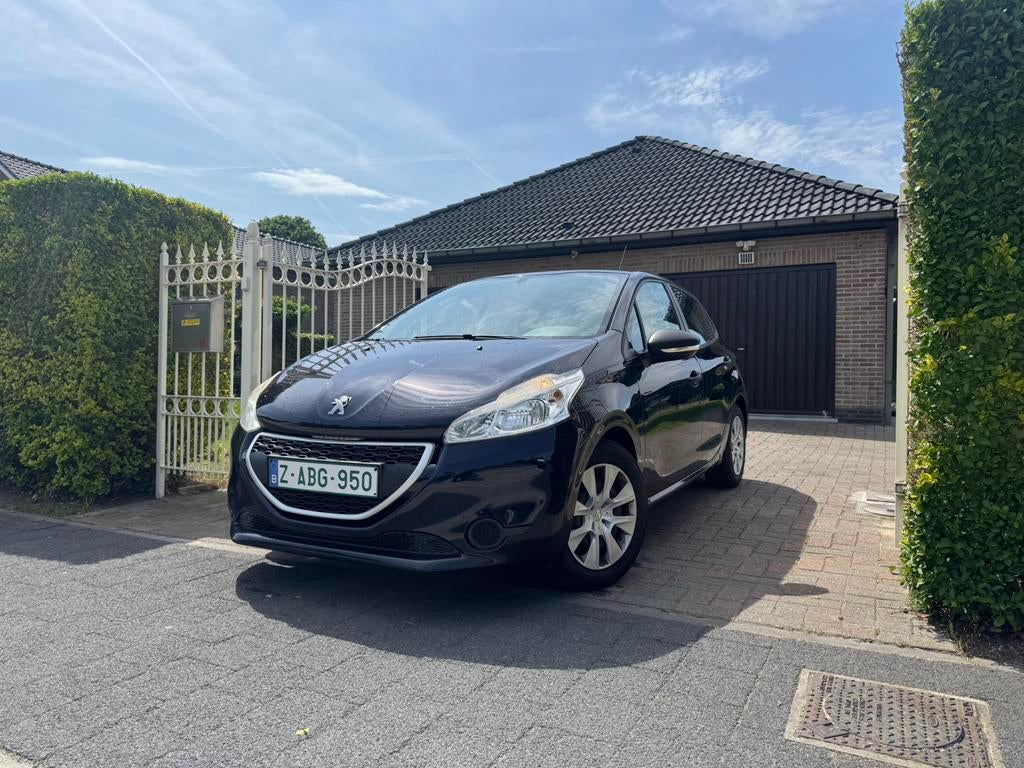 Une Peugeot 208!Toujours entretenu chez un revendeur agréé !, Bluetooth, Achat, Entreprise, 5 portes