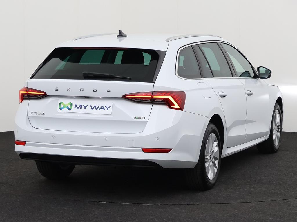 Skoda Octavia Combi Octavia SW 1.0 TSI eTec MHE Clever DSG, Wit, Break, https://public.car-pass.be/vhr/91ebb18c-bb99-4be7-8a42-680d28f499b4