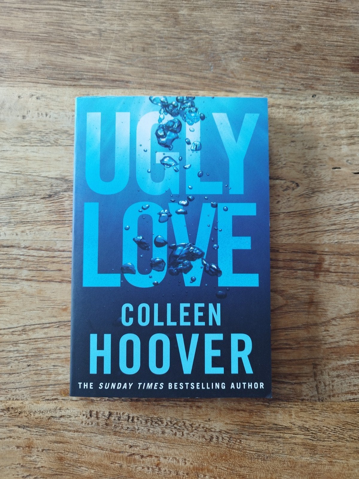 Colleen Hoover - L'amour laid, Enlèvement