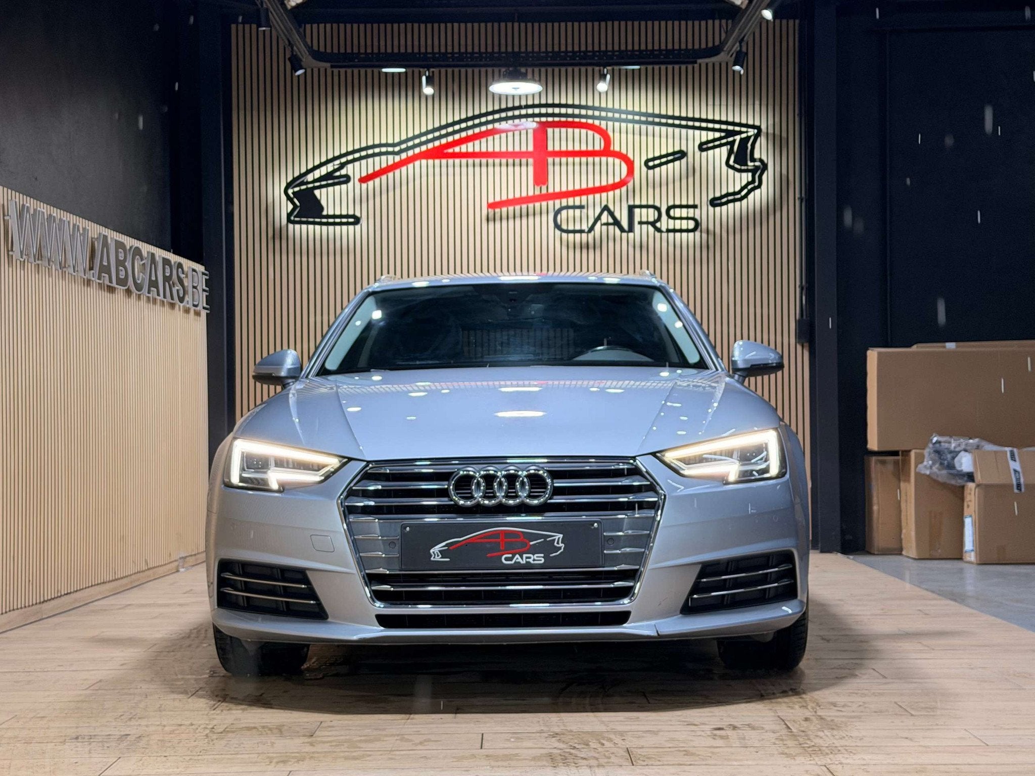 Audi A4 Avant 2.0 TDi Sport * GARANTIE 12 MOIS *, Autos, Audi, Argent ou Gris, Achat, Euro 6, Entreprise