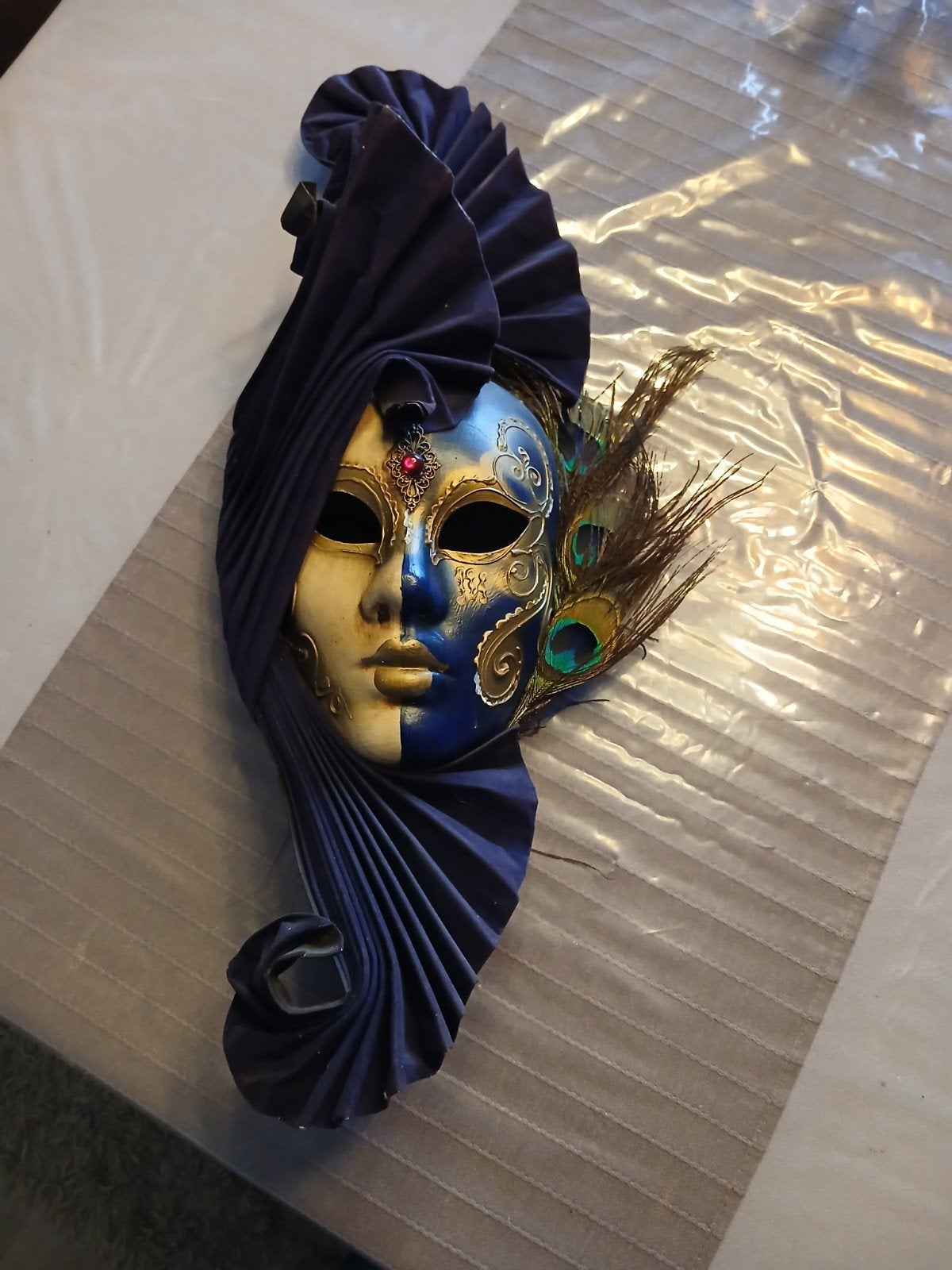 masker, Ophalen