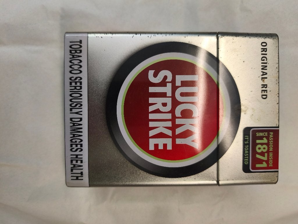 Lucky Strike blikken doos, Enlèvement