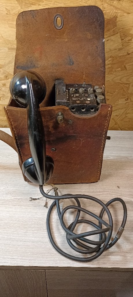 Téléphone US EE-8 12/42 Provenance secteur Elsenborn ww2, Envoi, Armée de terre, Autres types