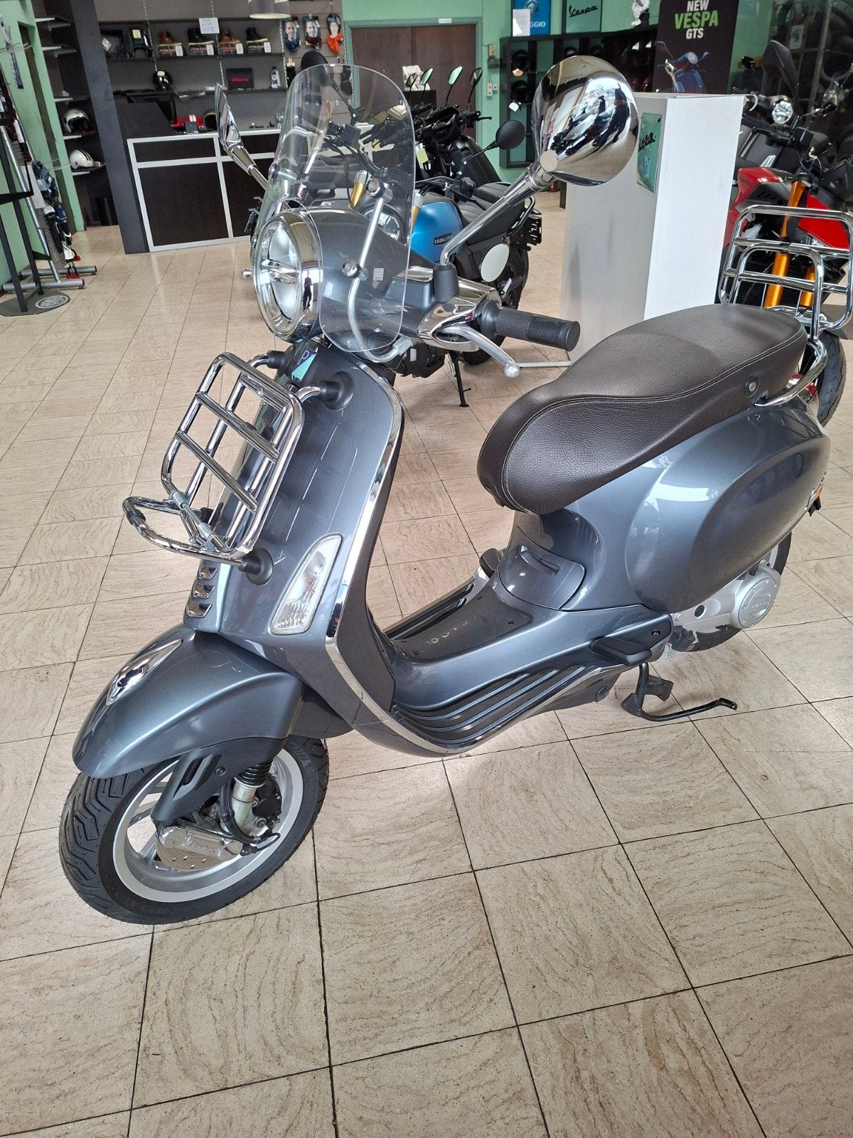 Vespa primavera touring 50cc B klasse, Autres modèles, Comme neuf, Classe B (45 km/h), Enlèvement