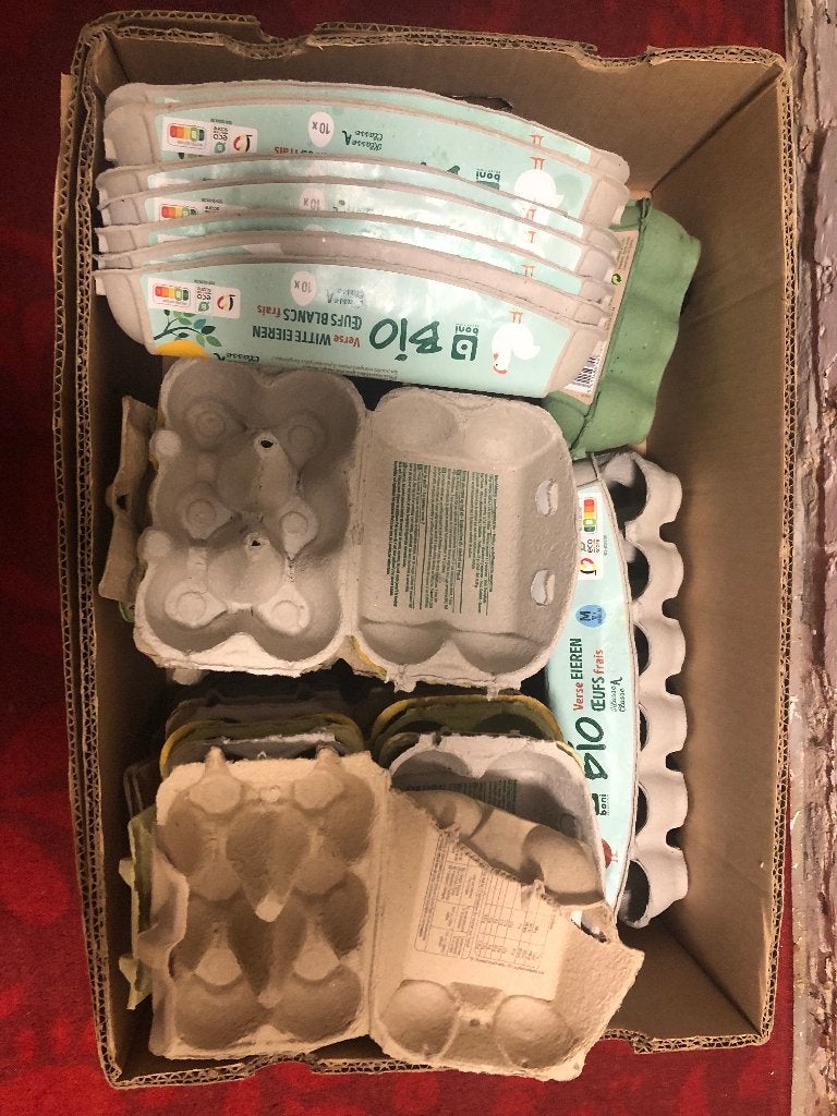 cartons d'œufs à vendre, Enlèvement