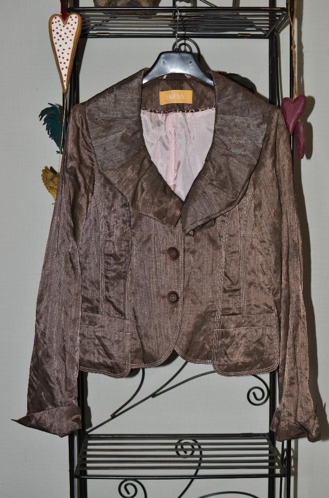 LICHTGLANZEND BRUIN DAMES JASJE MERK BIBA /MAAT 36, Kleding | Dames, Jasjes, Kostuums en Pakken, Bruin, Biba, Ophalen of Verzenden