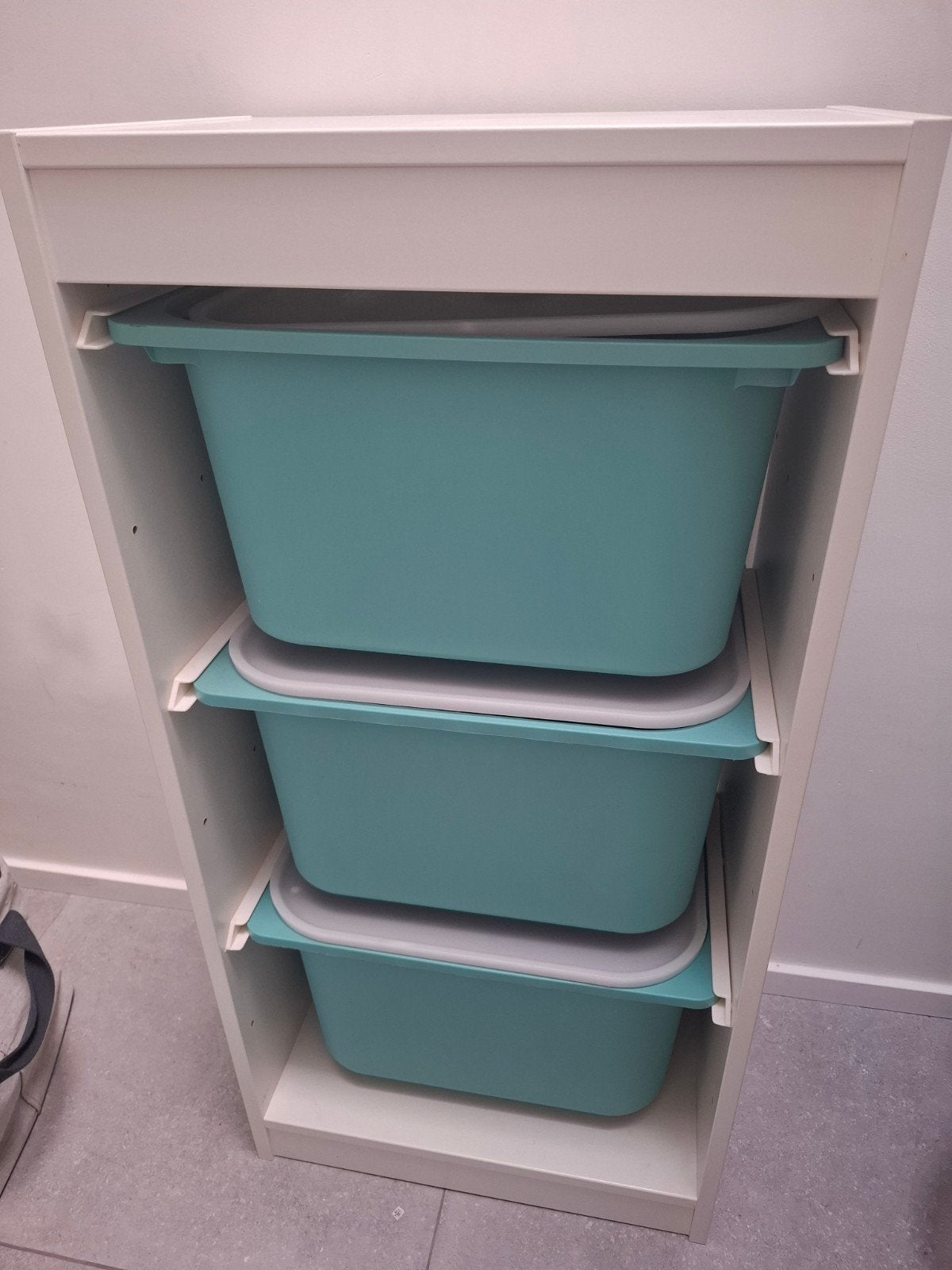 ikea trofast met 3 bakken en deksels, Kinderen en Baby's, Ophalen