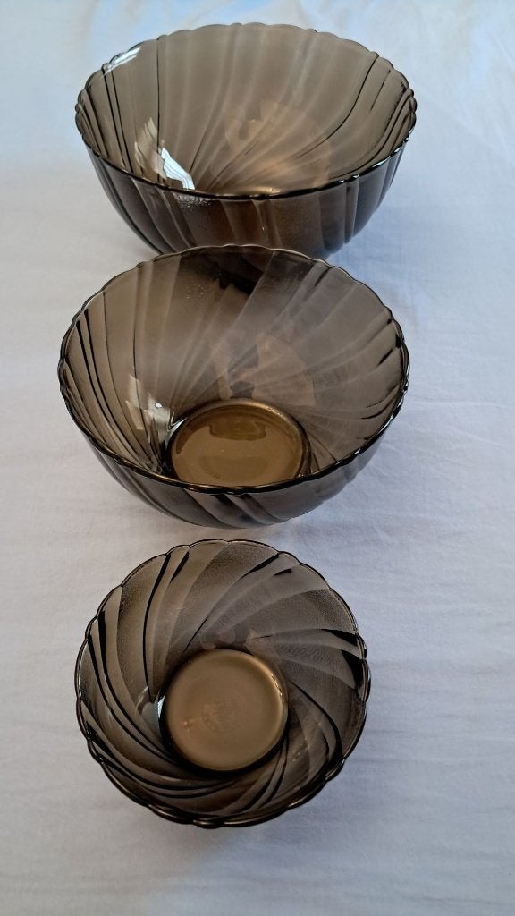 3 plats bols Duralex verre fumé brun vintage emboitables, Enlèvement ou Envoi