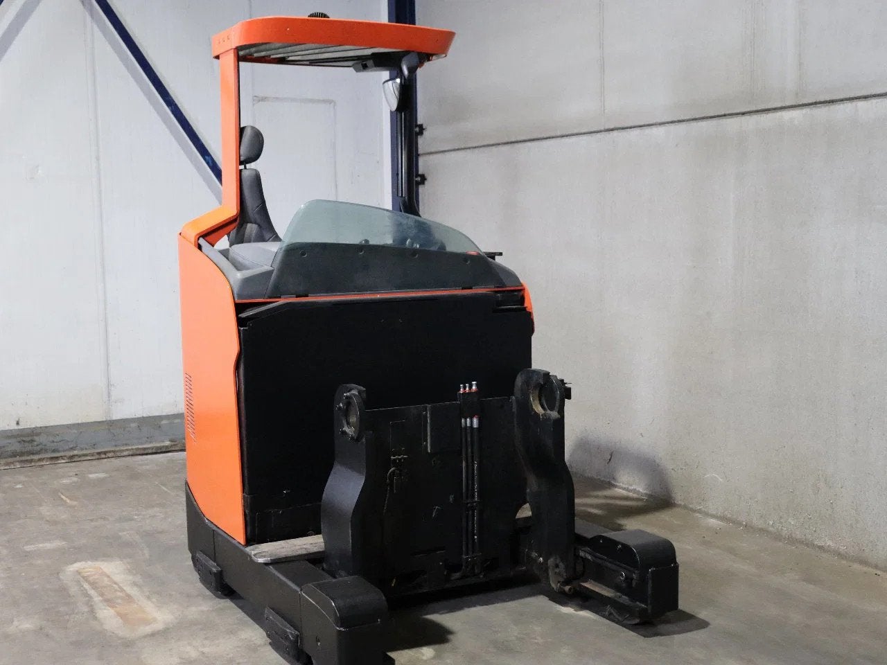 BT RRE160 HC 1,6 ton elektrische reachtruck, Articles professionnels, Machines & Construction | Chariots élévateurs & Transport interne