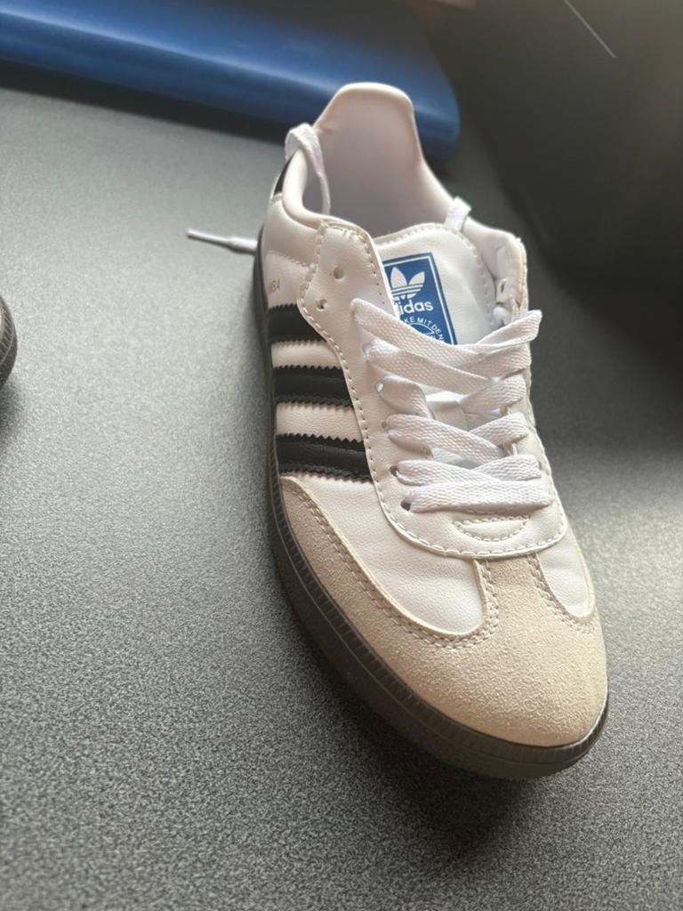 Adidas samba, Kleding | Dames, Schoenen, Verzenden, Zo goed als nieuw