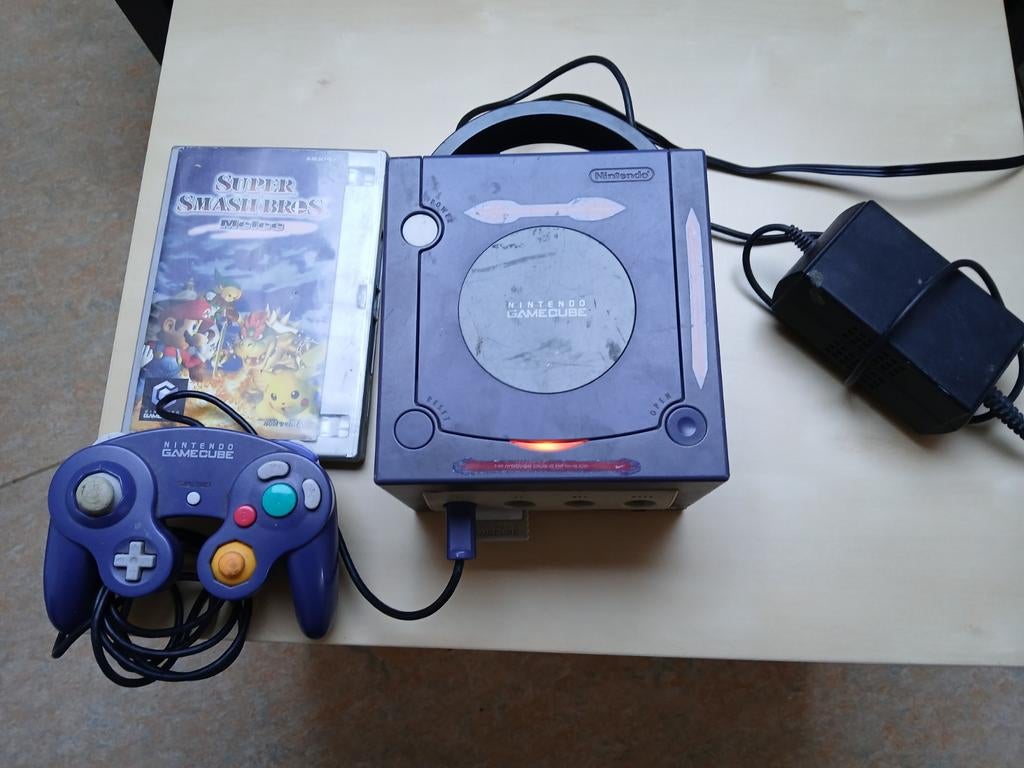 Console gamecube Mauve, Consoles de jeu & Jeux vidéo, Consoles de jeu | Nintendo GameCube, Enlèvement ou Envoi