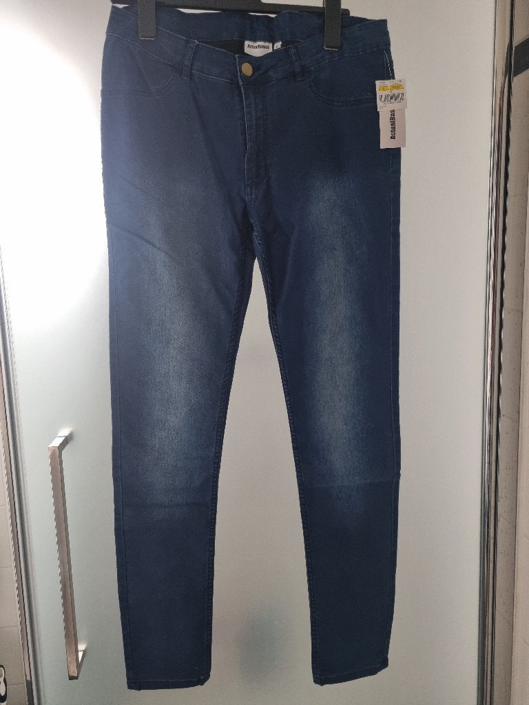 Nieuw.  Jeans Dames maat 42, Neuf, Bleu, W33 - W36 (confection 42/44), Enlèvement ou Envoi