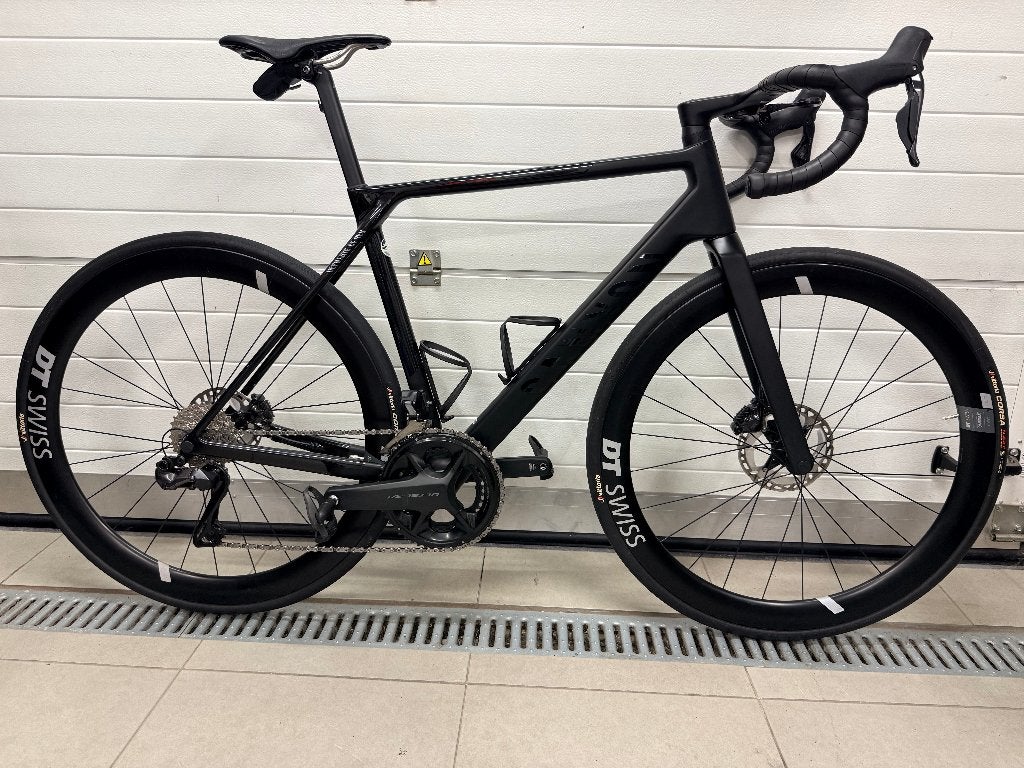 Canyon Ultimate CF SLX 8 Di2 (Medium ; 2023), 28 inch, Carbon, 10 tot 15 versnellingen, Heren