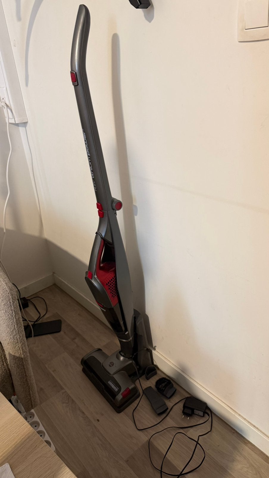 Aspirateur balai sans fil Homday – Bon état, Enlèvement ou Envoi, Comme neuf, Sans fil, Aspirateur balai