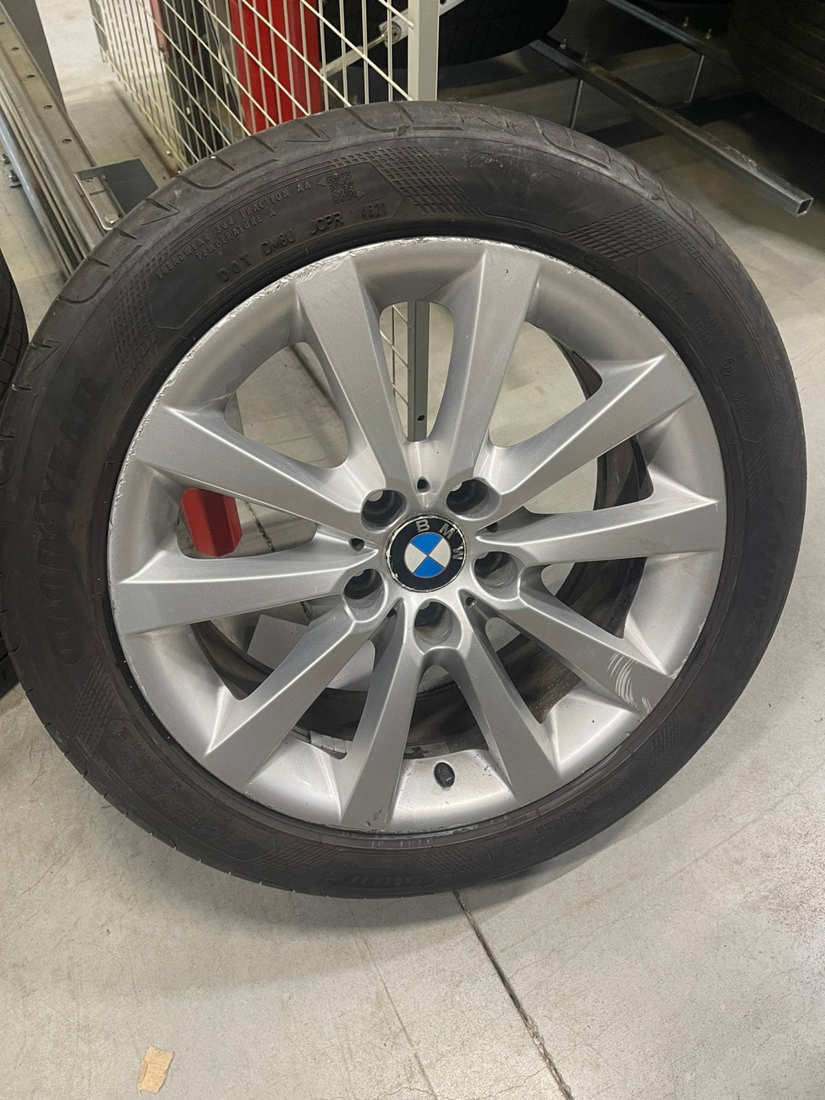 Bmw 5serie f10 f11 velgen met banden, Ophalen, 18 inch, Banden en Velgen, Personenwagen