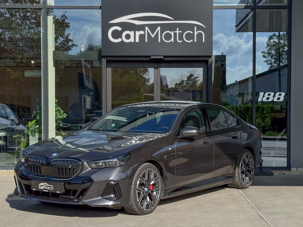 BMW i5 eDrive40 M Sport Pro - ACC | PANO | H&K | TREKHAAK, Autos, Cuir, Achat, Euro 6, Entreprise