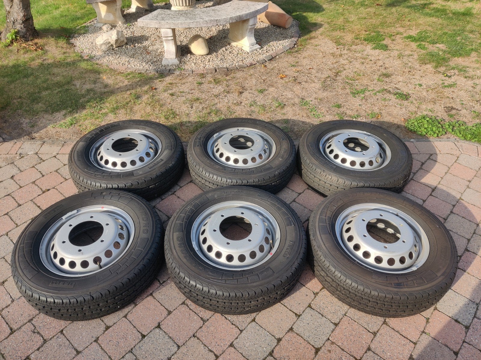 Jante 6x avec pneu à double roue Mercedes Sprinter, Autos : Pièces & Accessoires, Neuf, 16 pouces, Pneus été, Véhicule utilitaire