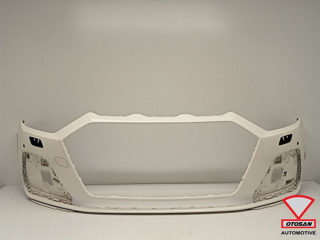 Audi A1 82A 2018+ Voorbumper Bumper 4xPDC KLS Origineel!, Auto-onderdelen, Carrosserie, Bumper, Audi, Gebruikt