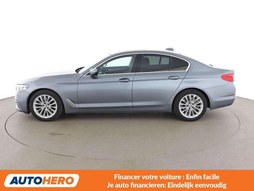 BMW 5 Serie 520 520i Luxury Line (bj 2019, automaat), Auto's, BMW, Automaat, Achterwielaandrijving, https://public.car-pass.be/vhr/d922d7d1-3a9a-49dd-a695-d20b8bb0f635