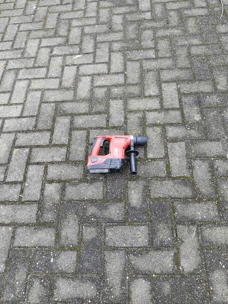 Hilti breekhamer te 4 à 22, Enlèvement