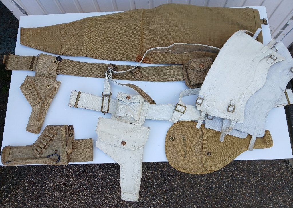Lot Britse riemen, holsters wwo2, Collections, Enlèvement ou Envoi, Armée de terre, Vêtements ou Chaussures
