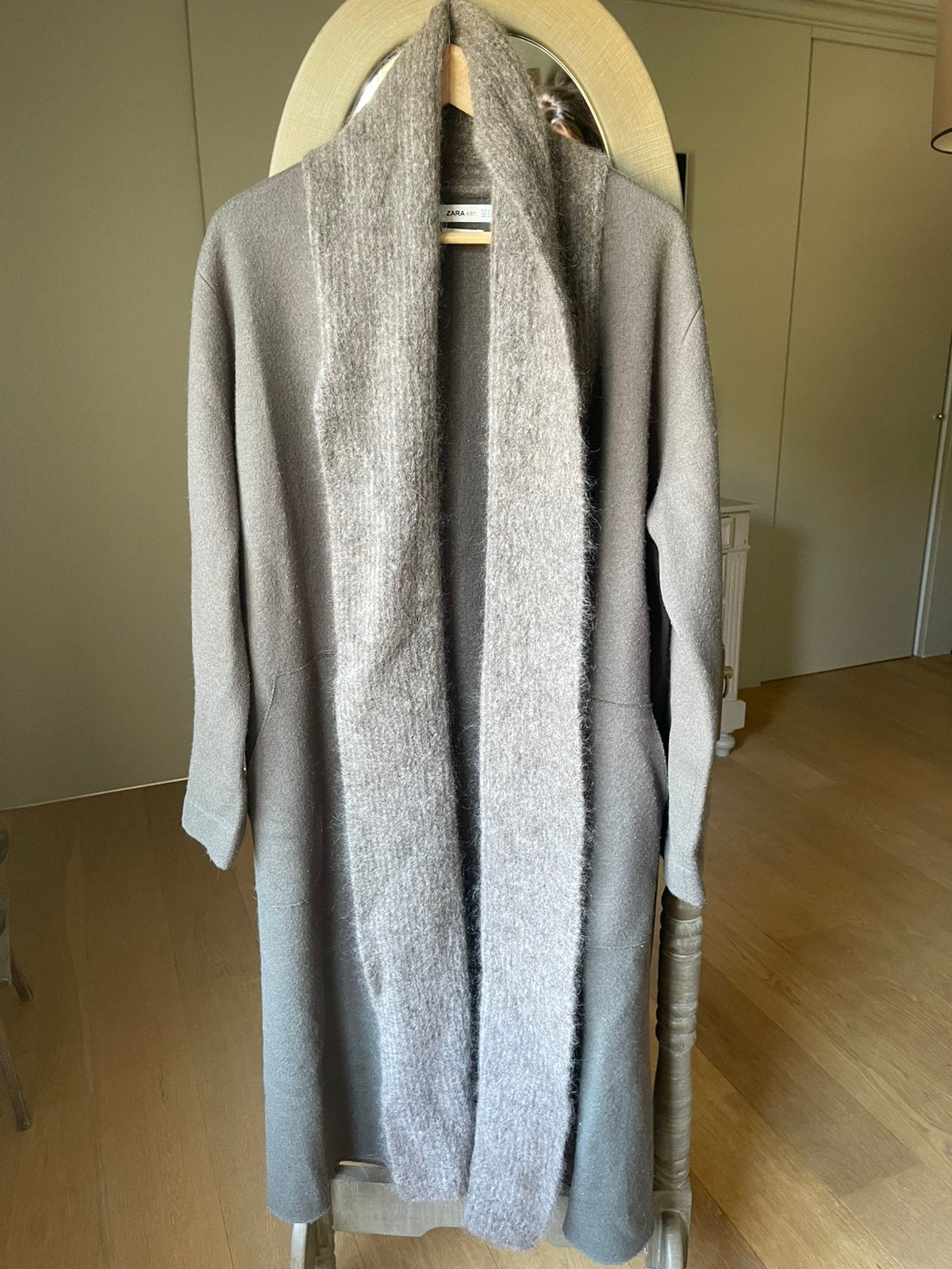 Taupekleurige gilet Zara. Maat M, Kleding | Dames, Ophalen of Verzenden, Zo goed als nieuw, Maat 38/40 (M)