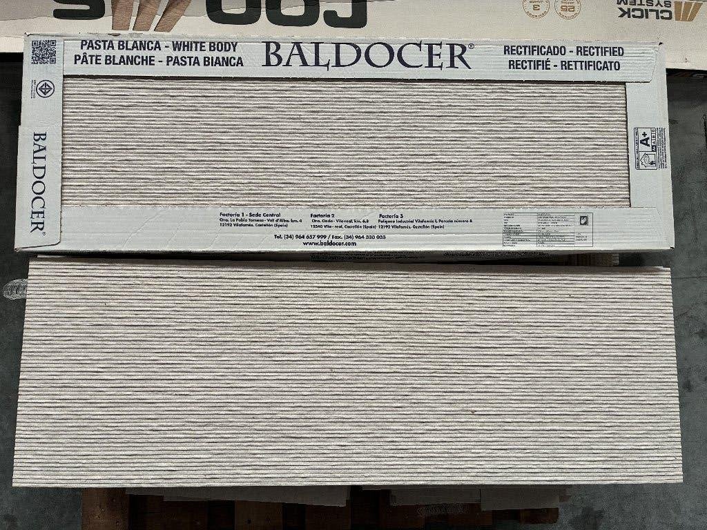 Restpartij Baldocer wandtegels 1,9 m² (30x90cm), Doe-het-zelf en Bouw, Ophalen, 40 tot 60 cm, Nieuw, Minder dan 5 m²