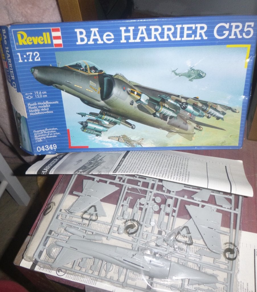 NOUVEAU Revell Harrier, Envoi, Neuf, Avion, Revell
