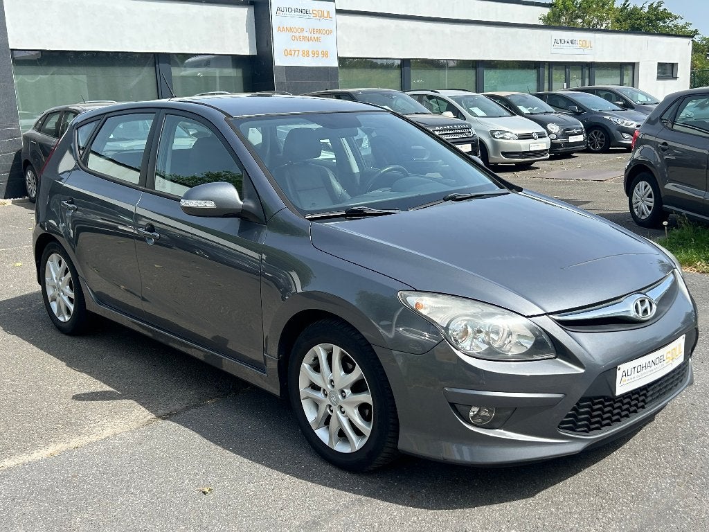Hyundai i30, 1.6D, 2012, 107.710km, PDC, Airco, 12m Garantie, Autos, Cuir, Euro 5, Achat, Entreprise