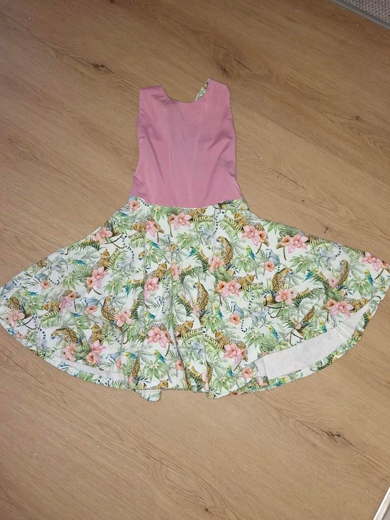 Jurk met jungleprint, Ophalen
