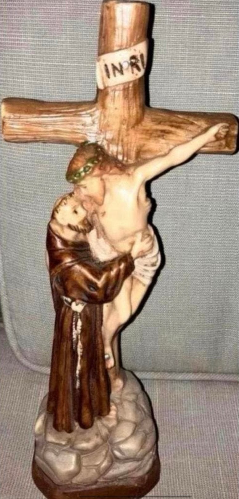 CRUCIFIX UIT ITALIË,HANDGESCHILDERD MET SERIENUMMER,MOOI!!, Ophalen of Verzenden