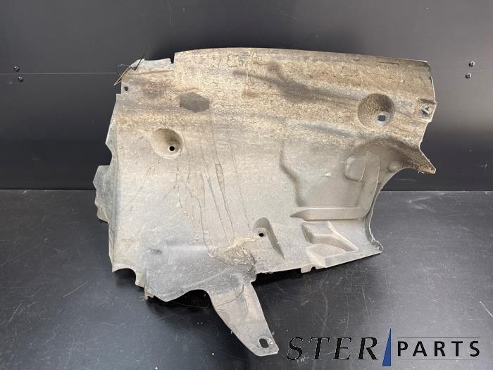 Passage de roue d'un Mercedes C-Klasse, 3 mois de garantie, Utilisé, -, -