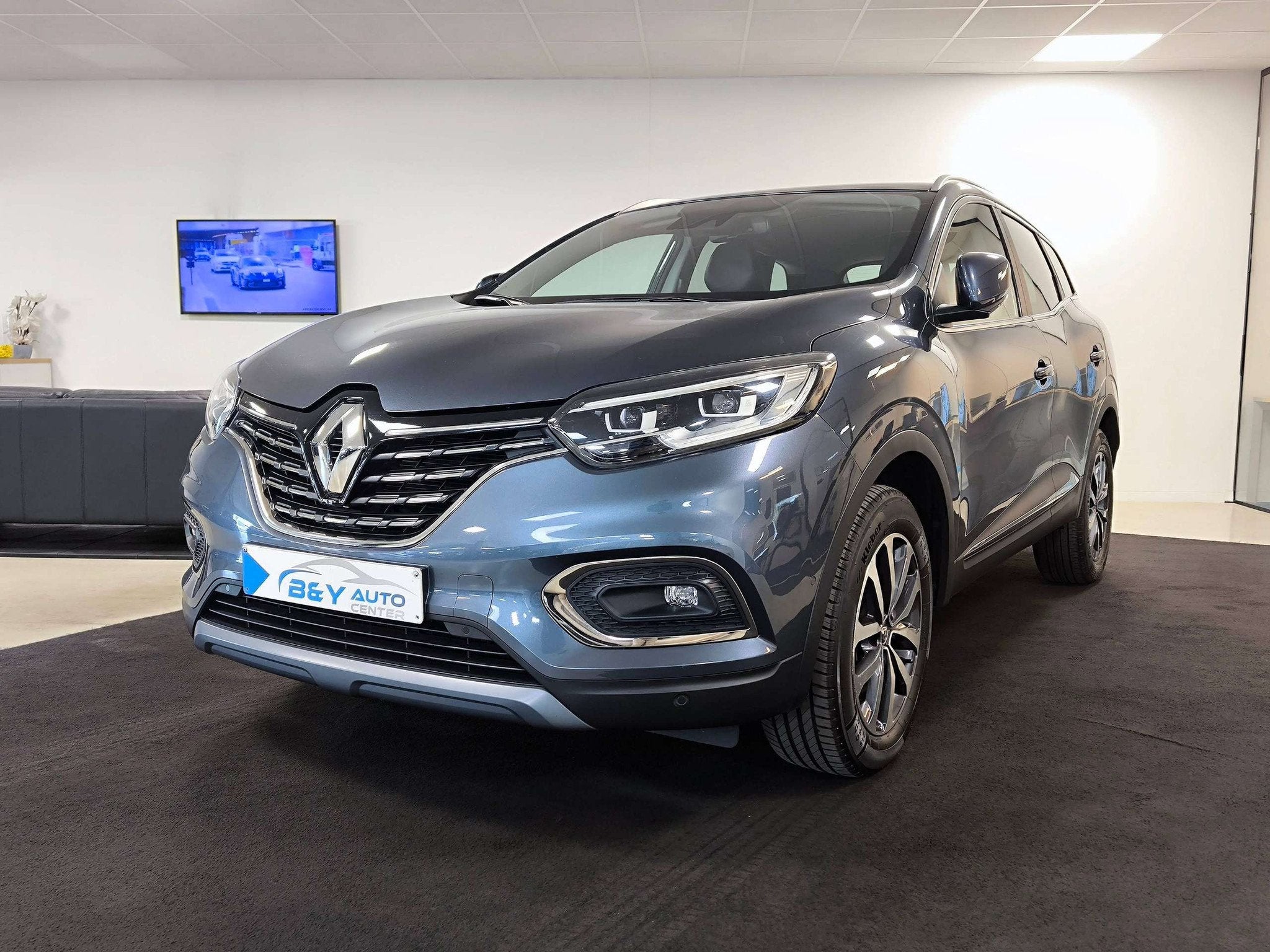 Renault Kadjar 1.33 TCe Equilibre GPF (bj 2022), Voorwielaandrijving, Kadjar, Gebruikt, Euro 6