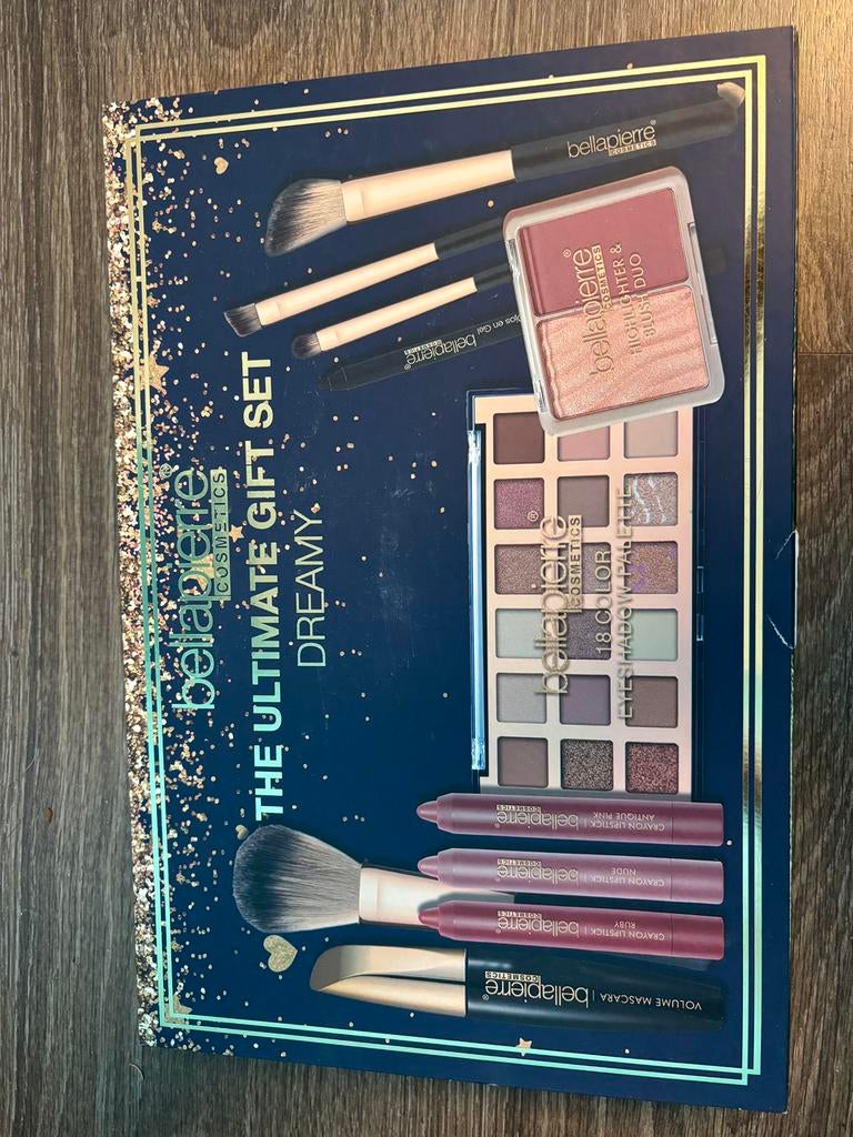 Bellapierre giftset - DREAMY, Handtassen en Accessoires, Uiterlijk | Cosmetica en Make-up, Ophalen, Nieuw, Gehele gezicht, Make-up