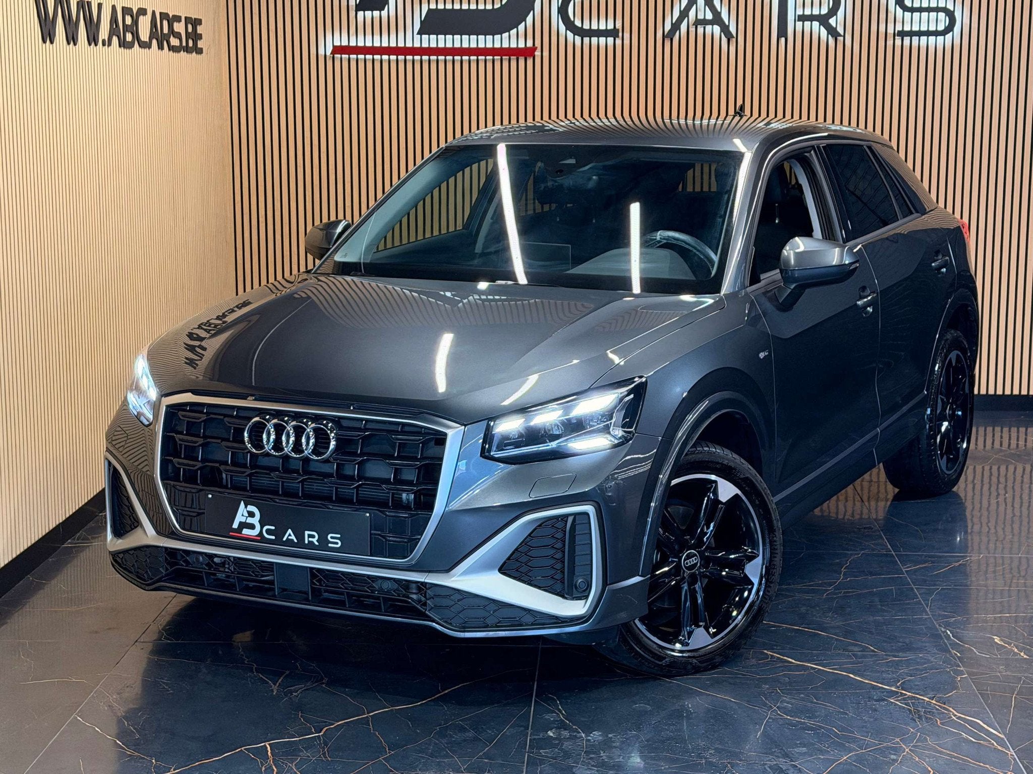 Audi Q2 30 TDi S LINE S tronic * GARANTIE 12 MOIS * 1ER PROP, Argent ou Gris, Achat, Entreprise, Noir