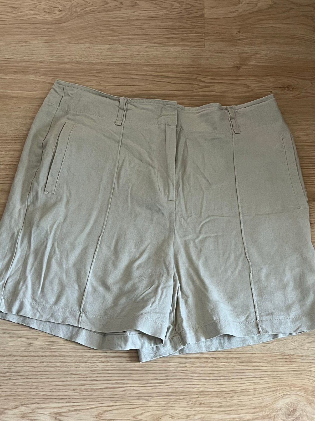 Linnen short bristol maat 40, Ophalen of Verzenden, Zo goed als nieuw, Maat 38/40 (M)