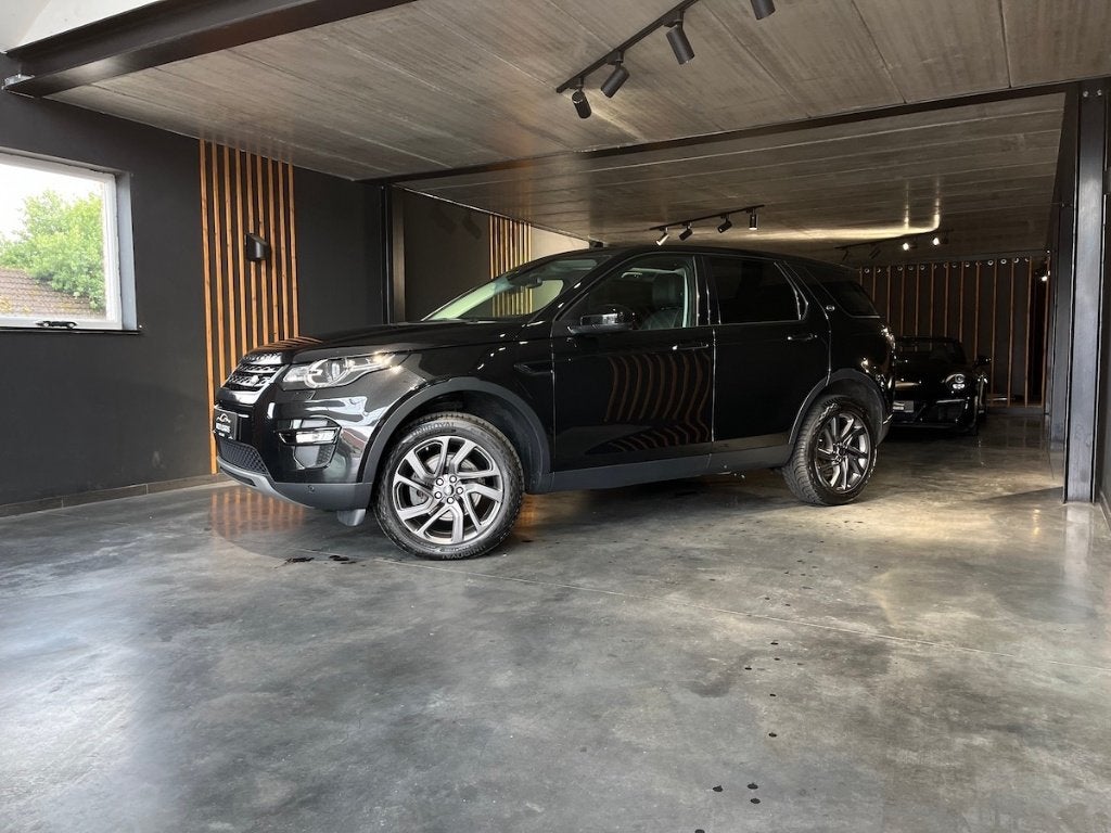 Land Rover Discovery Sport 2.0| Camera| Sensor| BT| Navi|..., Auto's, Automaat, 4 cilinders, Zwart, Leder