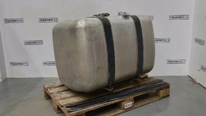 Mercedes-Benz Fuel System Brandstoftank + steunen 390L, Ophalen, Gebruikt, Mercedes-Benz, Brandstofsystemen
