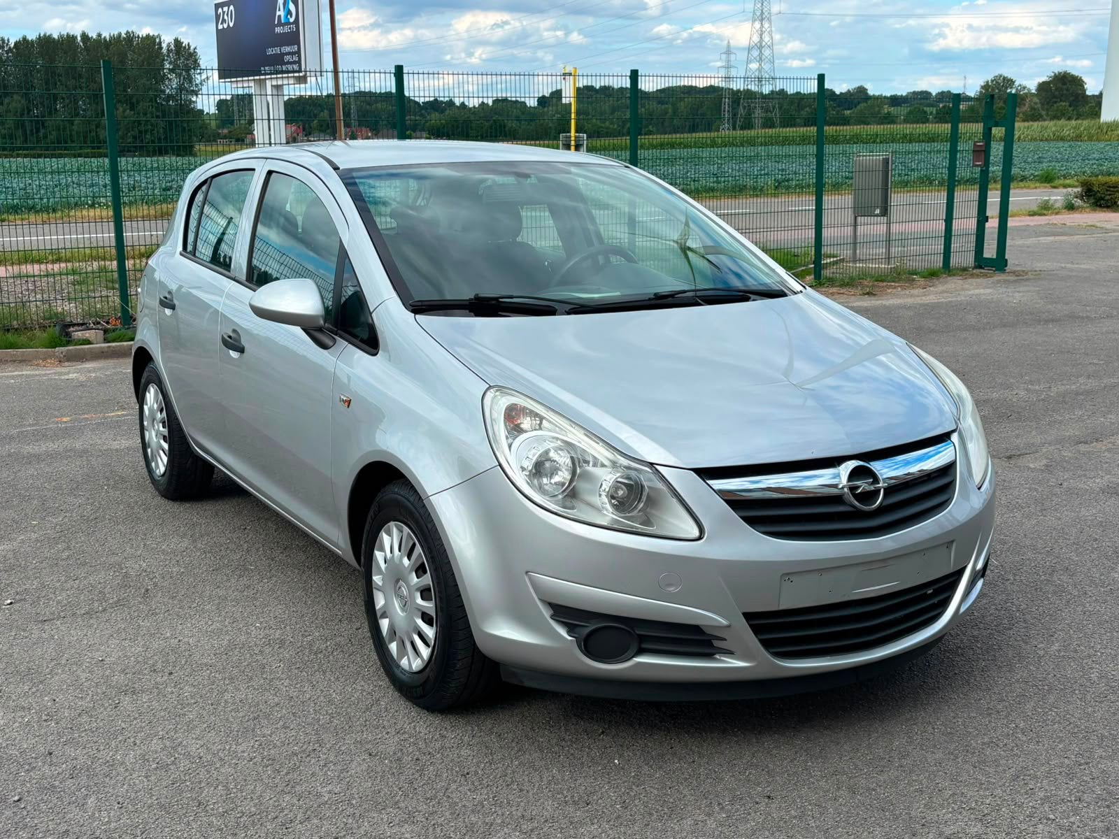 Opel Corsa 1.2 essence boîte automatique airco, Autos, Achat, Entreprise, Automatique, Euro 4