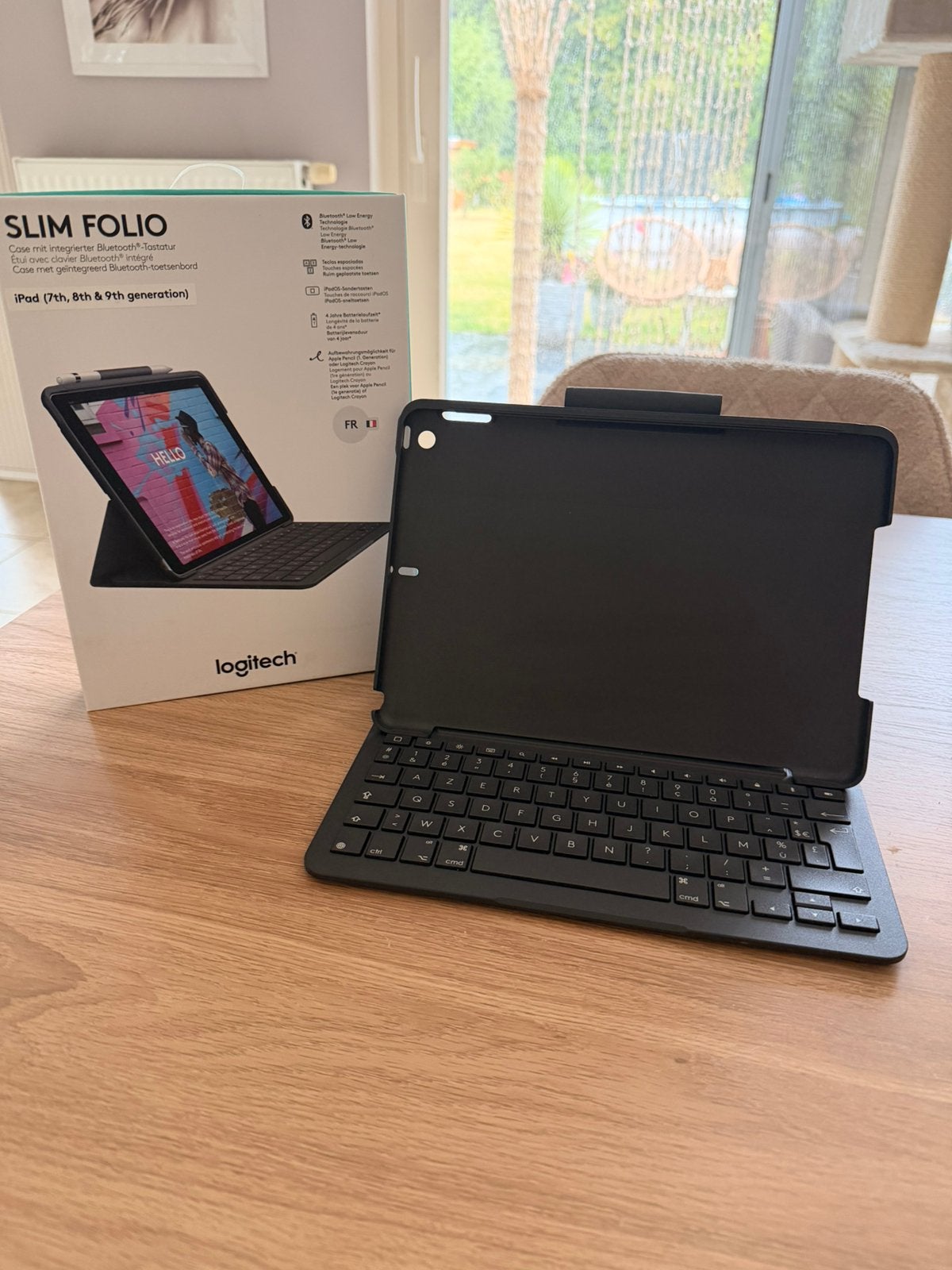 iPad Logitech Smart Folio 7e, 8e et 9e générations, Informatique & Logiciels, Housses pour tablettes, Enlèvement, Neuf