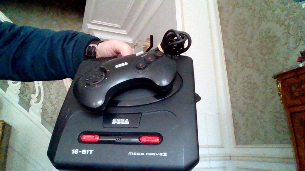 Console megadrive avec 7 jeux (manette etc), Antiquités & Art, Antiquités | Jouets, Enlèvement