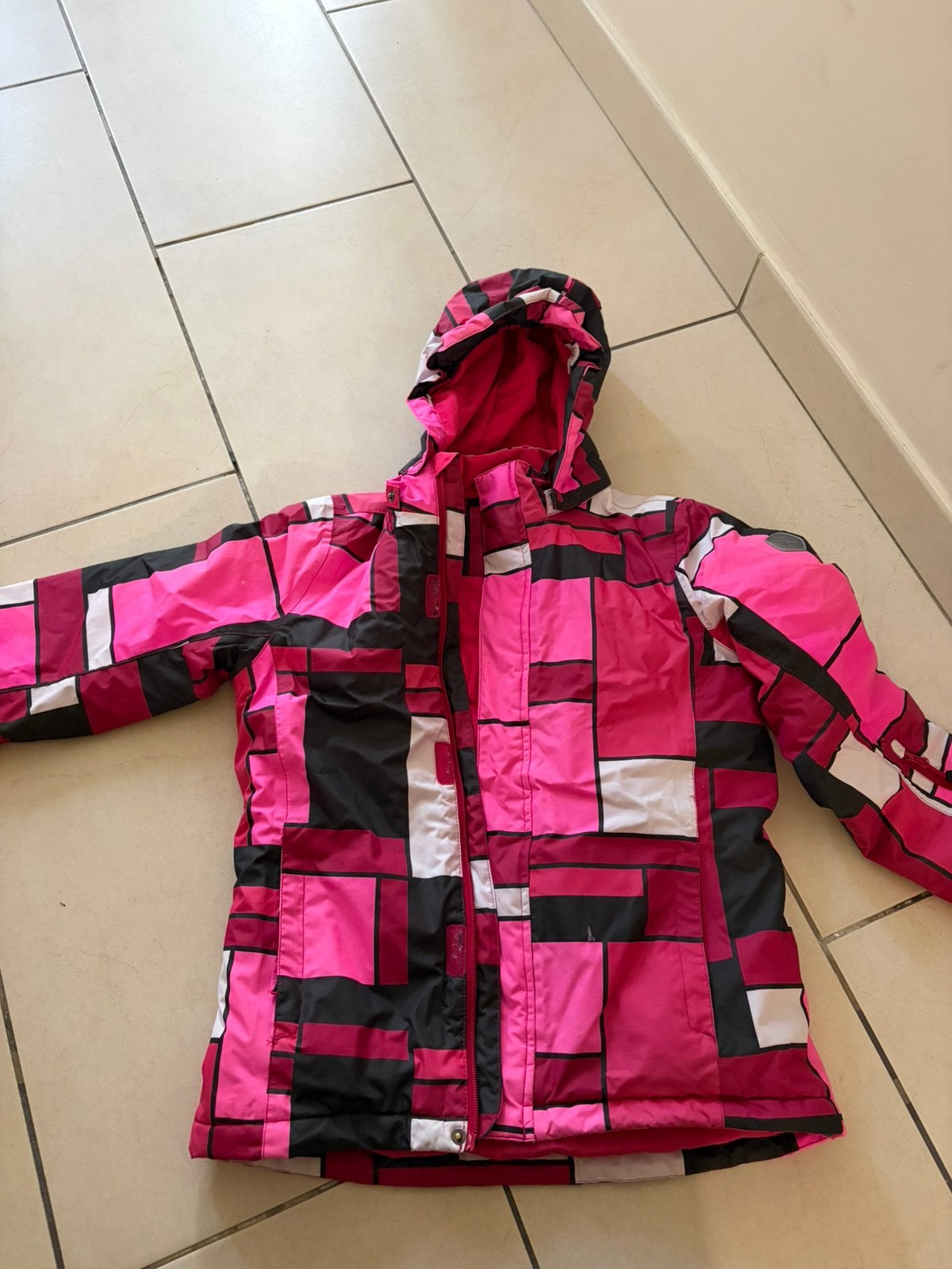 Manteau de ski pour fille, Enfants & Bébés, Enlèvement, Utilisé, Fille, Manteau